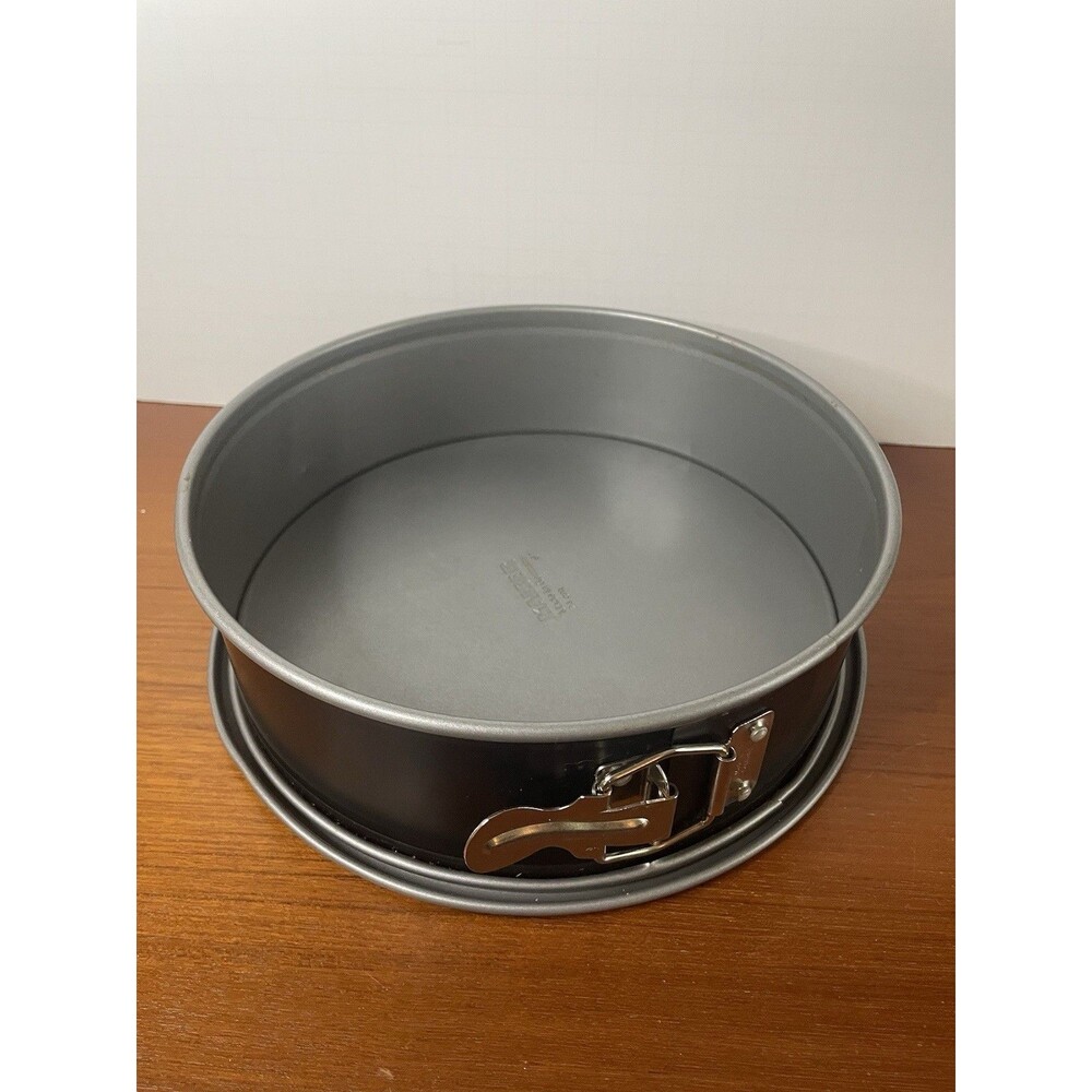 Káiser Spring Form Cake Pan Germany 9”, 24 cm Quality!